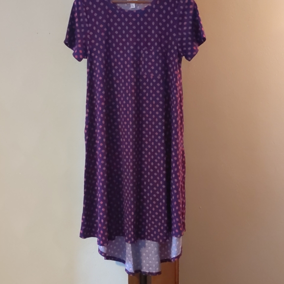 Carly - Picture 1 of 2